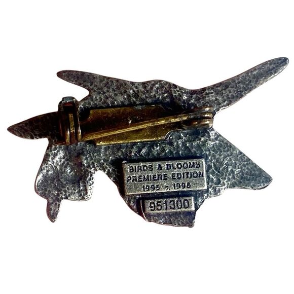 Birds and Blooms Vintage Pewter Hummingbird Pin Brooch - Picture 2 of 4